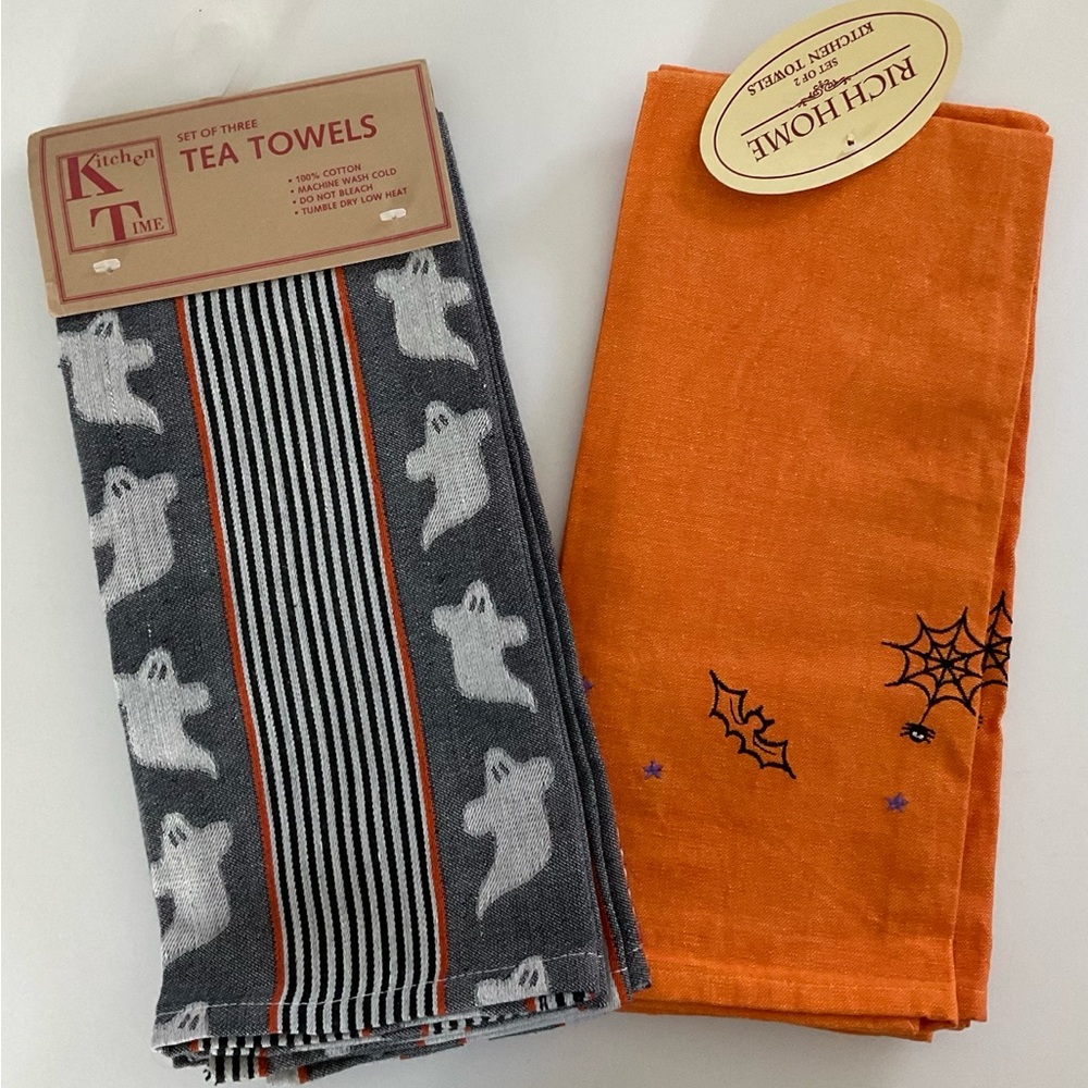 Halloween Tea Towels Set of Five Ghosts and Bats & Spiders in Web New With Tags